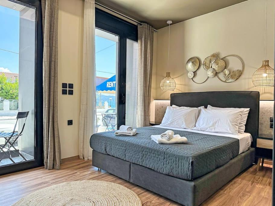 Oasis Luxury Apartments 埃雷特里亚 外观 照片