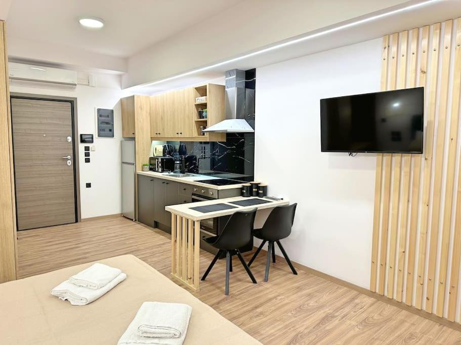 Oasis Luxury Apartments 埃雷特里亚 外观 照片