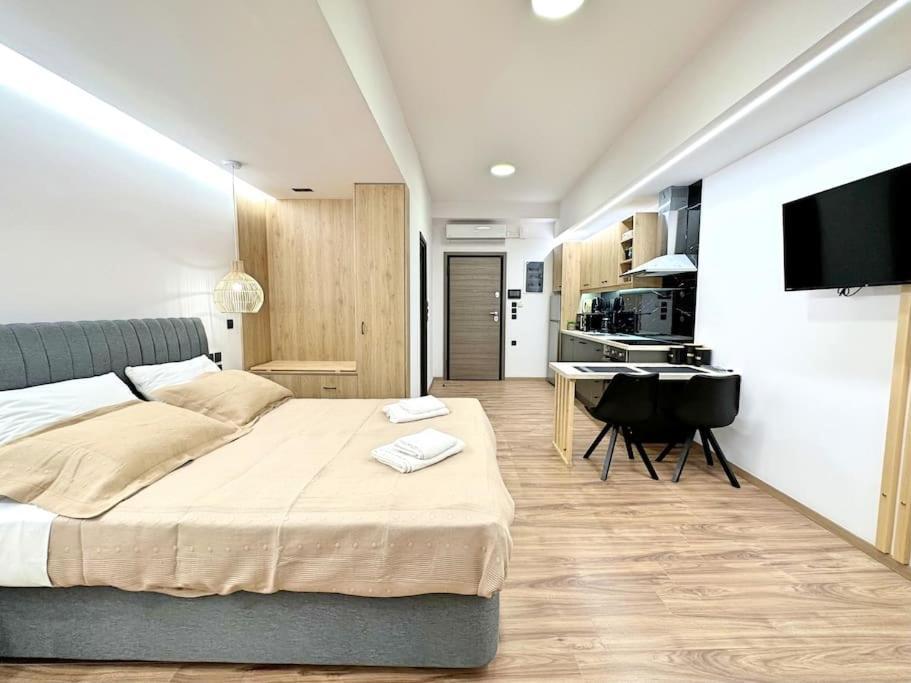 Oasis Luxury Apartments 埃雷特里亚 外观 照片
