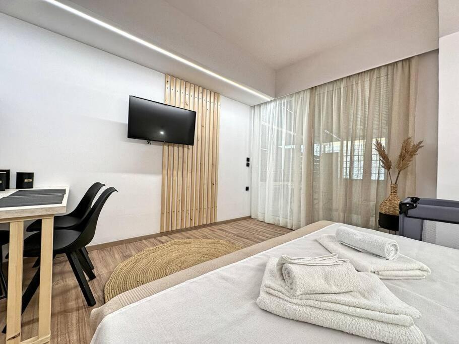 Oasis Luxury Apartments 埃雷特里亚 外观 照片
