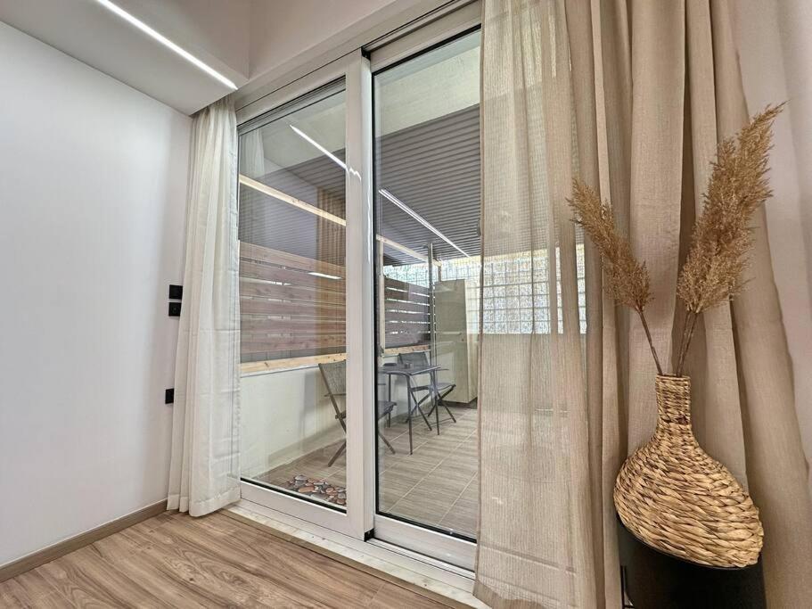 Oasis Luxury Apartments 埃雷特里亚 外观 照片