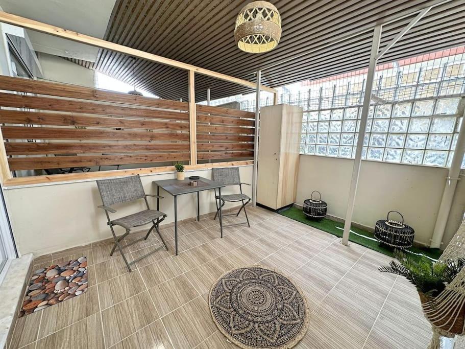 Oasis Luxury Apartments 埃雷特里亚 外观 照片