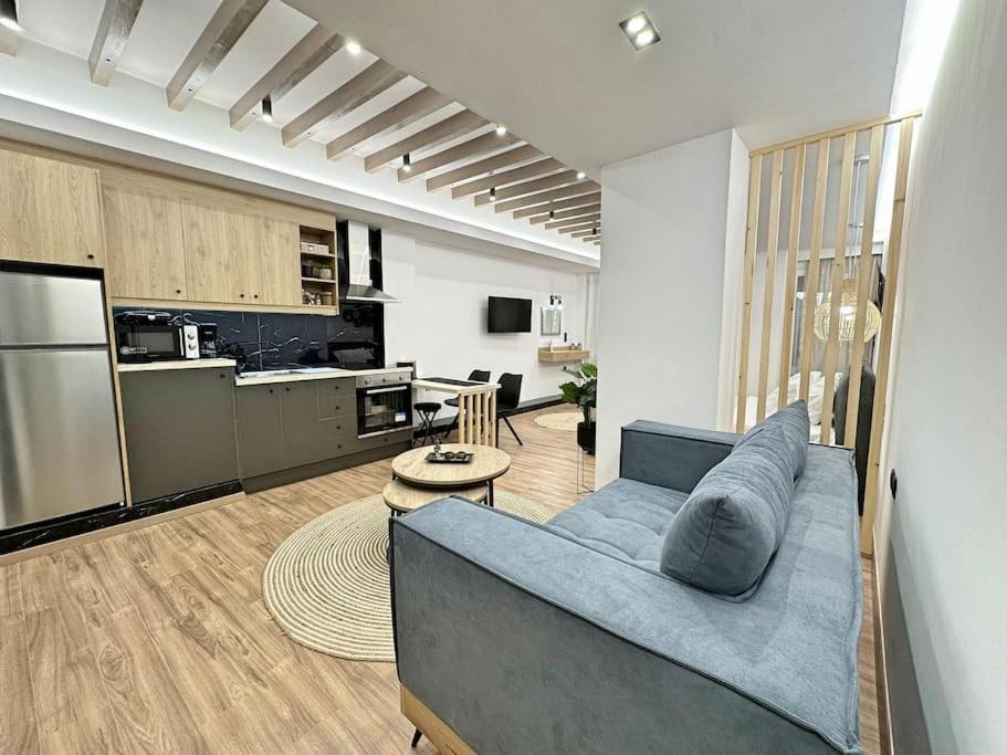 Oasis Luxury Apartments 埃雷特里亚 外观 照片