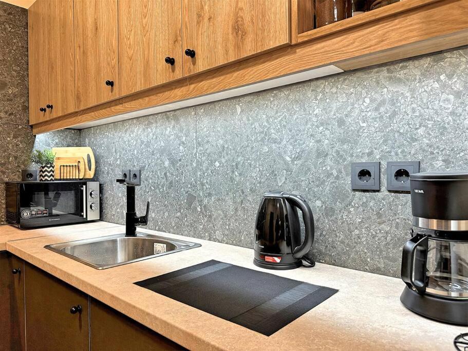 Oasis Luxury Apartments 埃雷特里亚 外观 照片